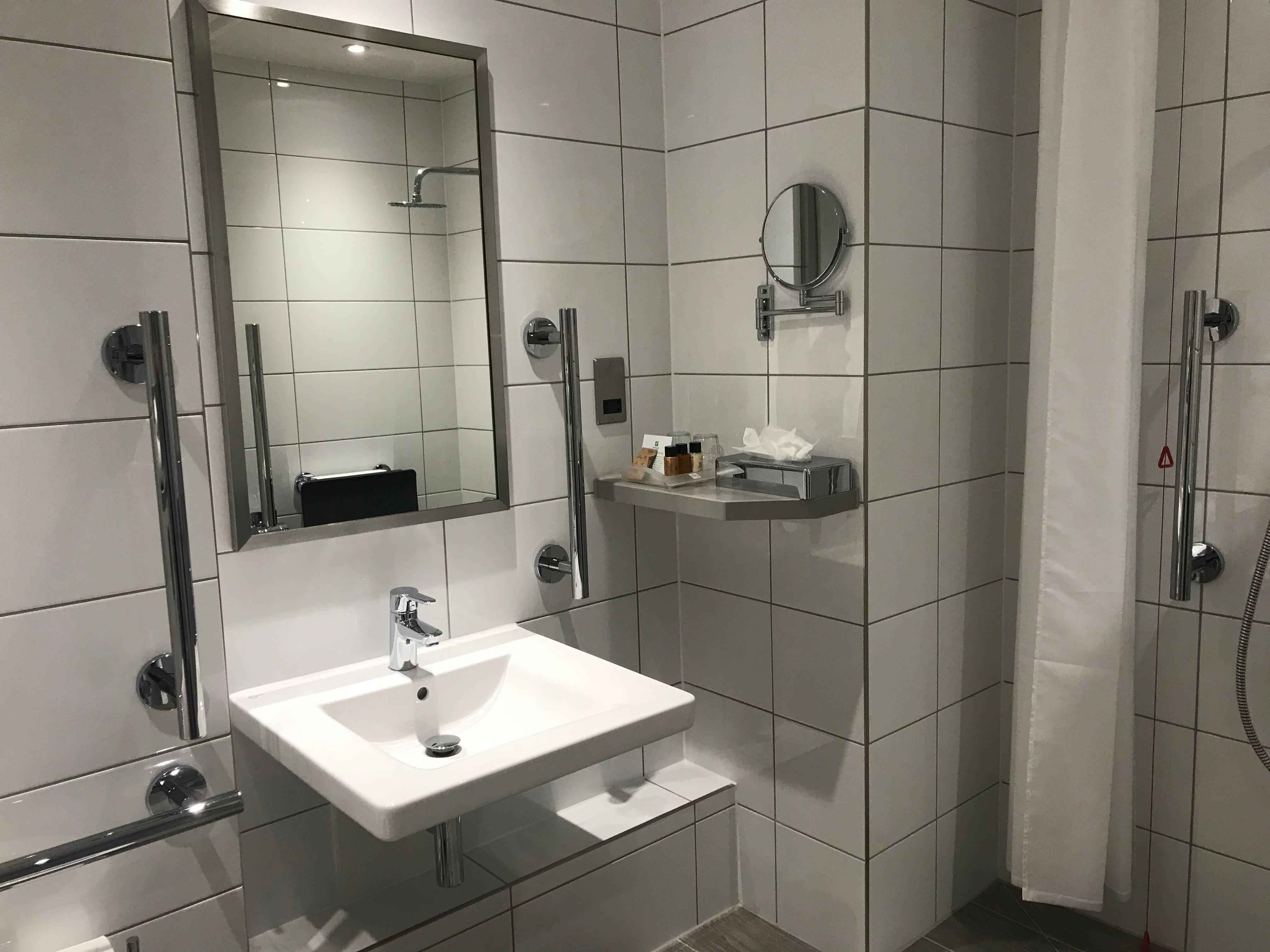 Hotel London-shepperton By Ihg 4*